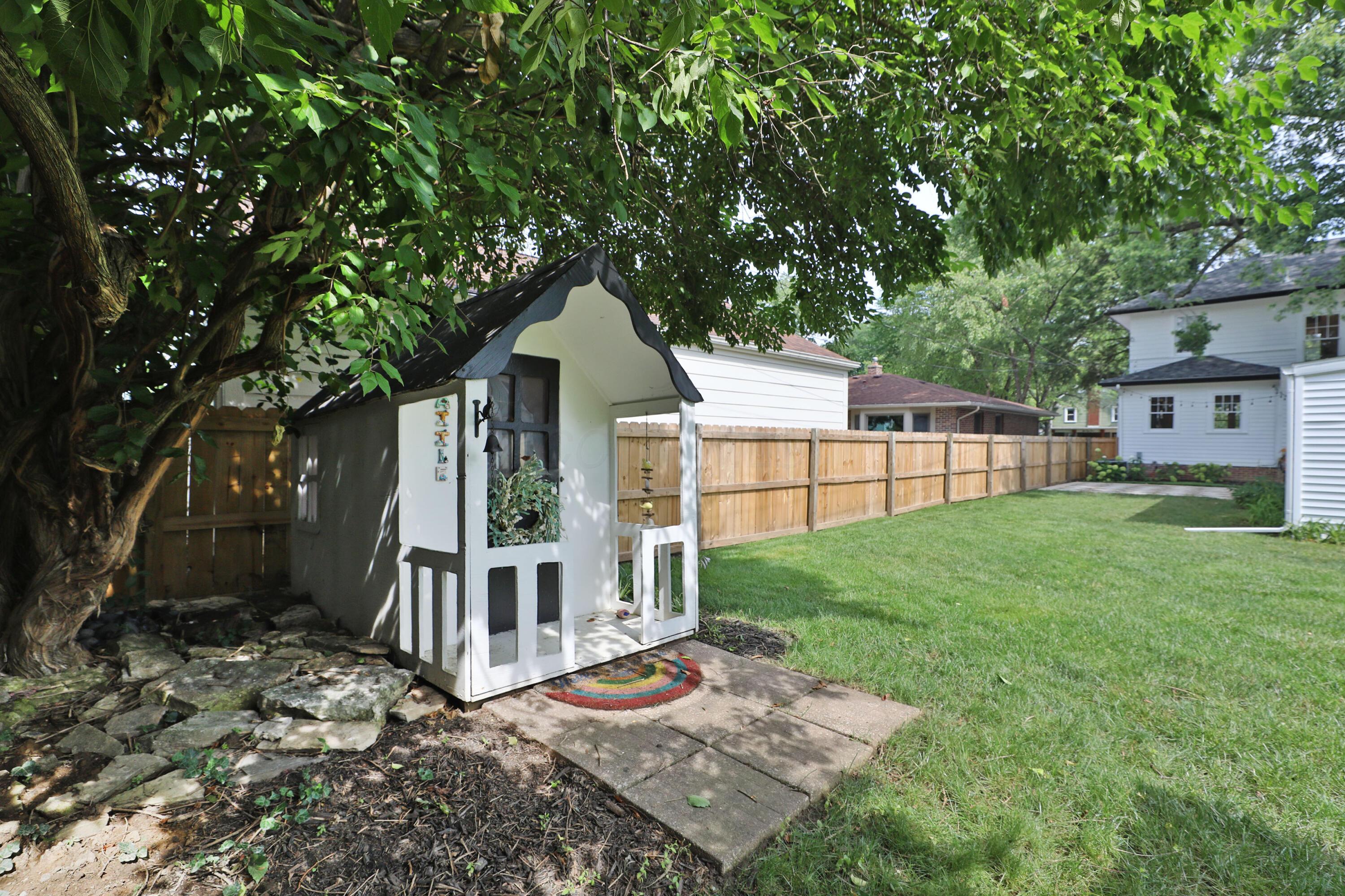 165 East Dunedin Road Columbus, OH 43214 - Photo 57 of 64 165-E-Dunedin-60