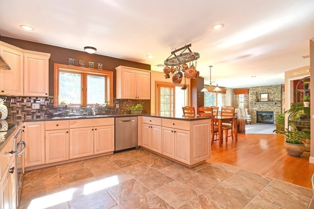 46 Columbus Road Boylston, MA 01505 - Photo 15 of 42 Gallery Image 15