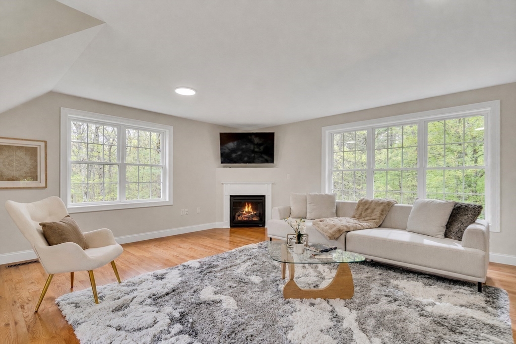 12 Cowdry Hill Road Westford, MA 01886 - Photo 11 of 38
