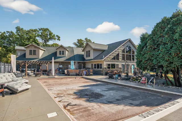 $1,799,999 | 9805 Sharon Place Northwest, Rice, MN 56367