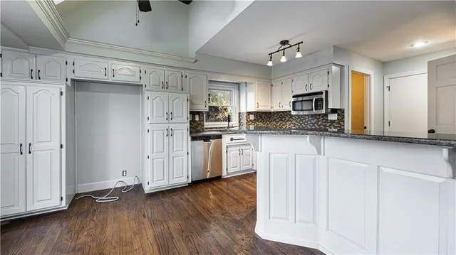 $375,000 | 4047 Southwest Orleans Court, Lee's Summit, MO 64082