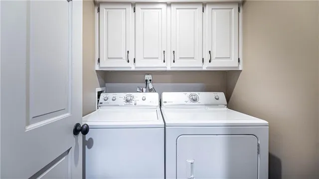 $375,000 | 4047 Southwest Orleans Court, Lee's Summit, MO 64082