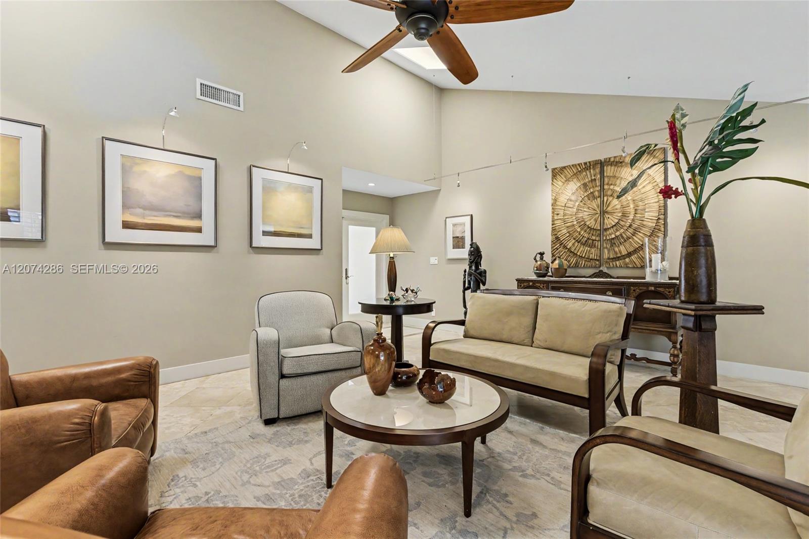 13 Dogwood Road Hollywood, FL 33021 - Photo 8 of 46 Gallery Image 8
