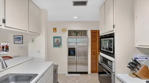 $3,199,000 | 1753 Nocatee Drive, Miami, FL 33133