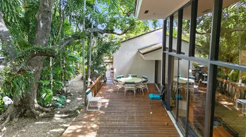 $3,199,000 | 1753 Nocatee Drive, Miami, FL 33133