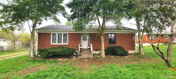 $329,900 | 110 Old Pond Lane, Dickson, TN 37055