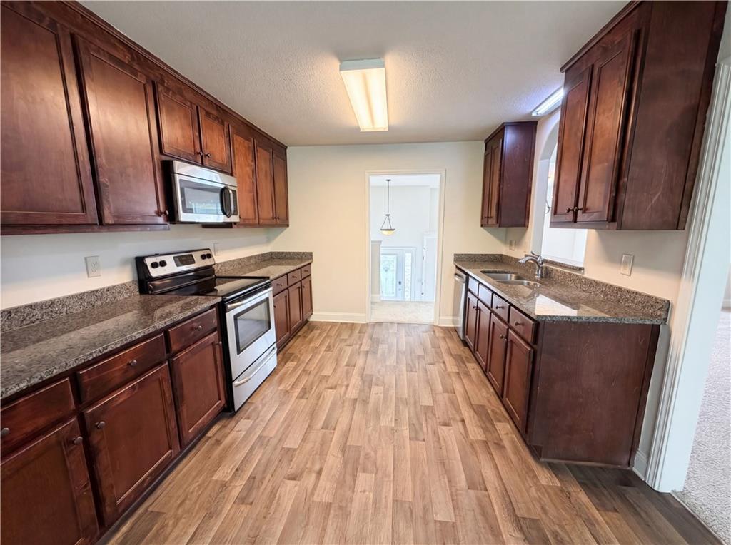 1948 Paynes Point Winder, GA 30680 - Photo 10 of 22