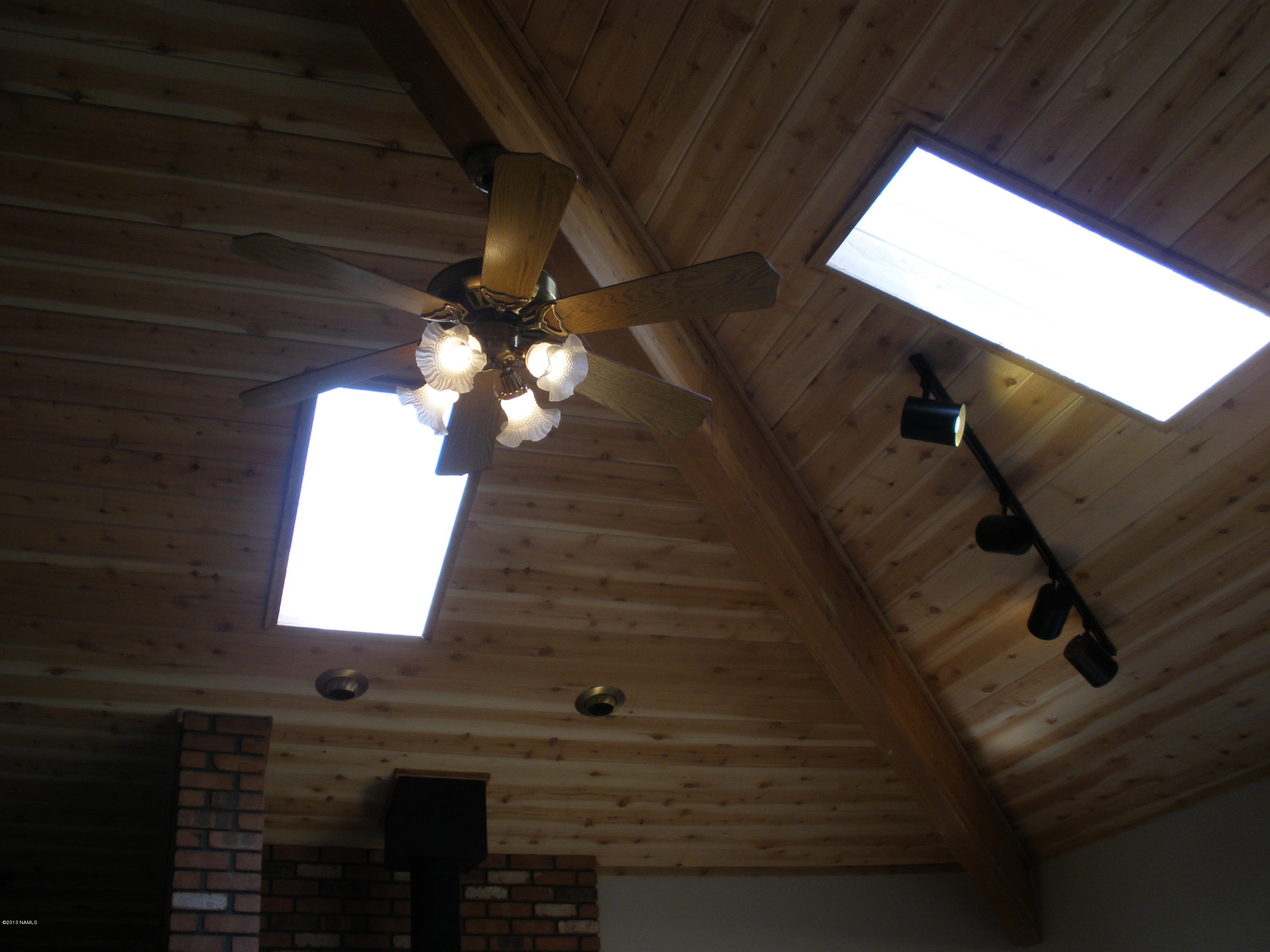 4416 Kathy Road Flagstaff, AZ 86005 - Photo 9 of 21 20130420_08