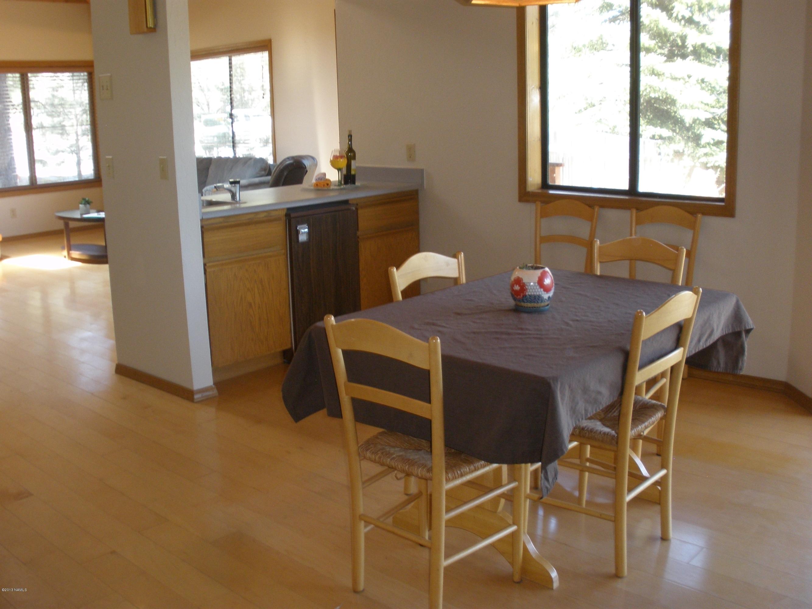 4416 Kathy Road Flagstaff, AZ 86005 - Photo 10 of 21 20130420_04