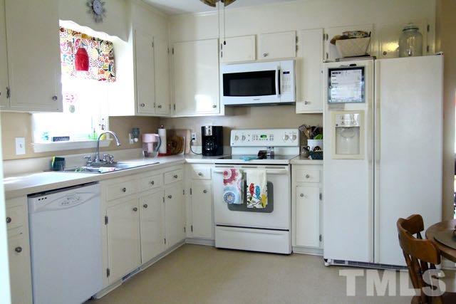 109 Plantation Road Clayton, NC 27520 - Photo 8 of 24 Gallery Image 8