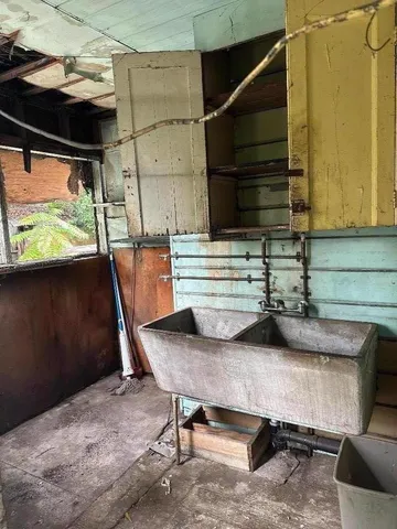 a view of walk in closet