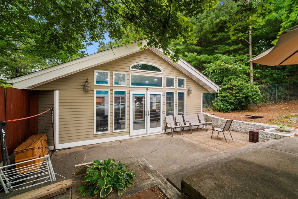 10 Rafferty Road Stoneham, MA 02180 - Photo 13 of 39