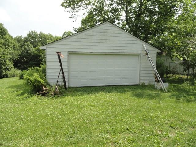 5395 Patricksburg Road Spencer, IN 47460 - Photo 11 of 24 Gallery Image 11