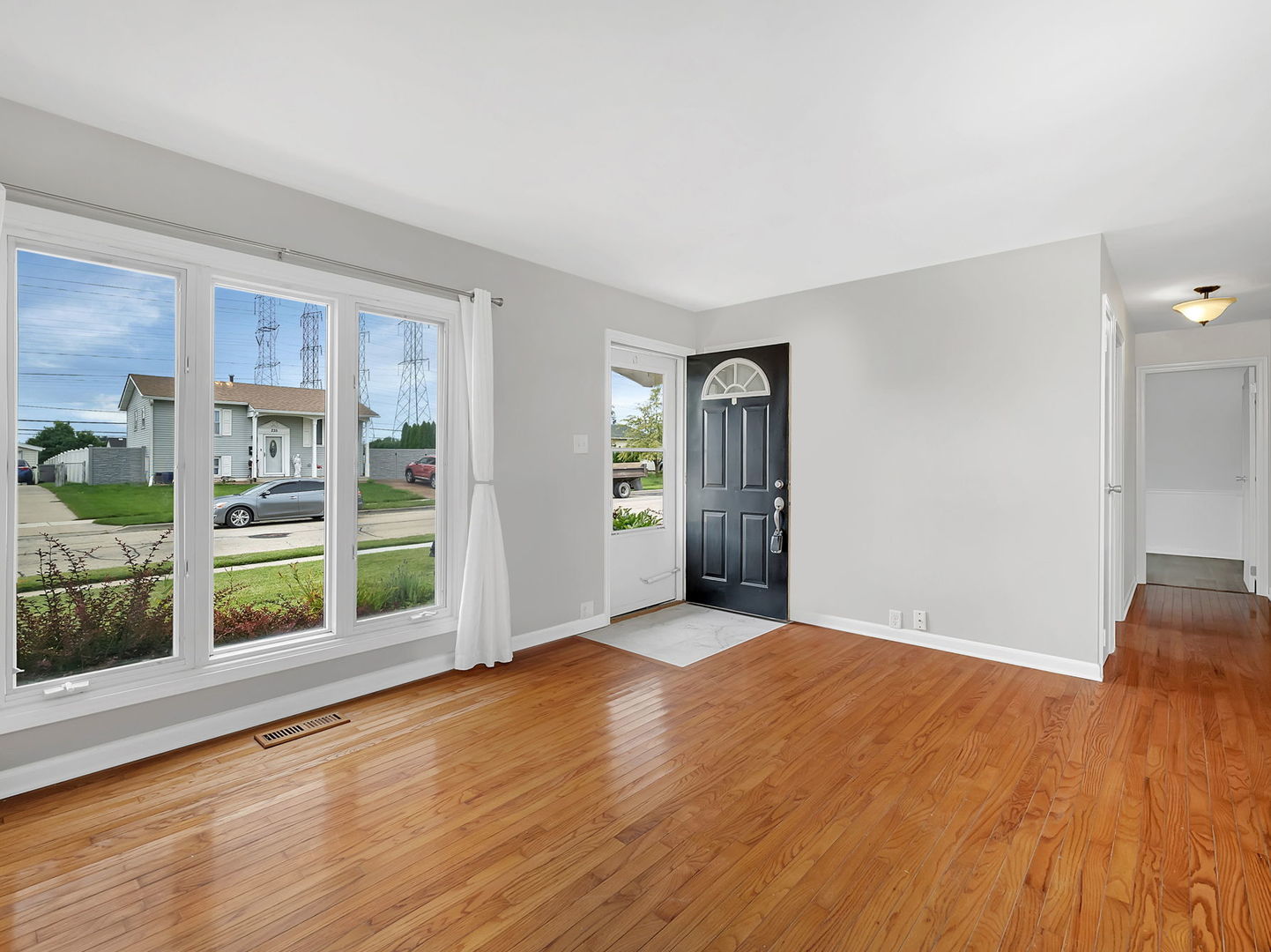 232 Tallman Avenue Romeoville, IL 60446 - Photo 15 of 29 Gallery Image 15