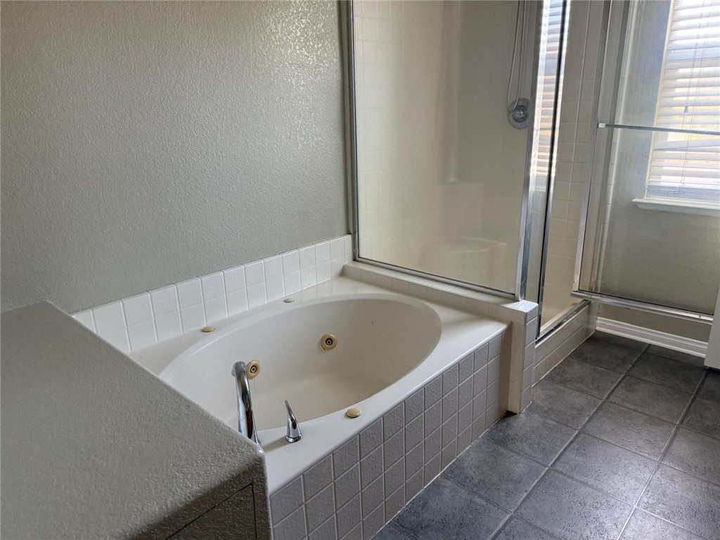 1742 Edmon Way Riverside, CA 92501 - Photo 12 of 23 Gallery Image 12