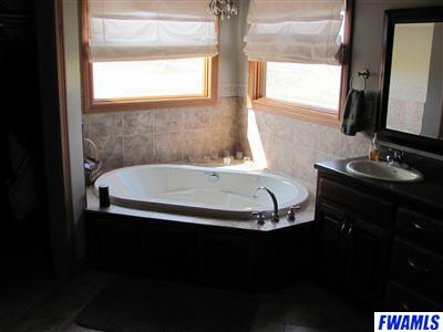8707 Roberts Road New Haven, IN 46774 - Photo 18 of 26