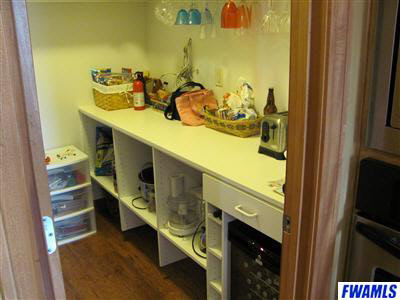 8707 Roberts Road New Haven, IN 46774 - Photo 10 of 26