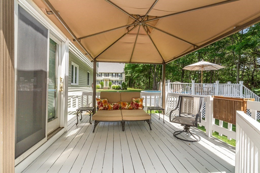17 Noel Road Andover, MA 01810 - Photo 7 of 42 Gallery Image 7