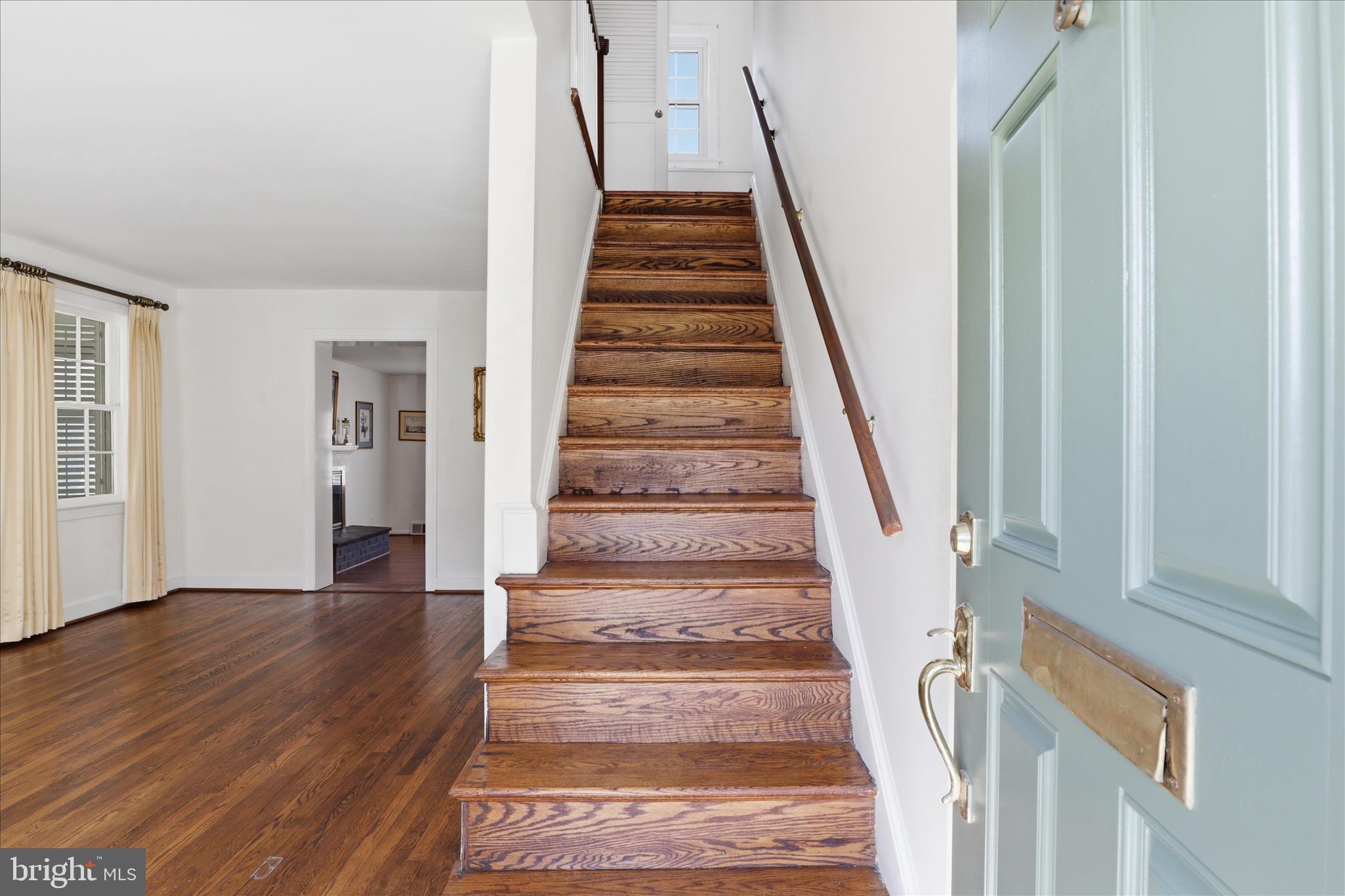 10010 Raynor Road Silver Spring, MD 20901 - Photo 5 of 45 Entry