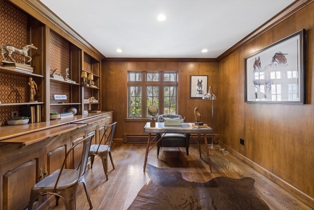 77 Hallwood Road Brookline, MA 02467 - Photo 19 of 42 a workspace with furniture and window