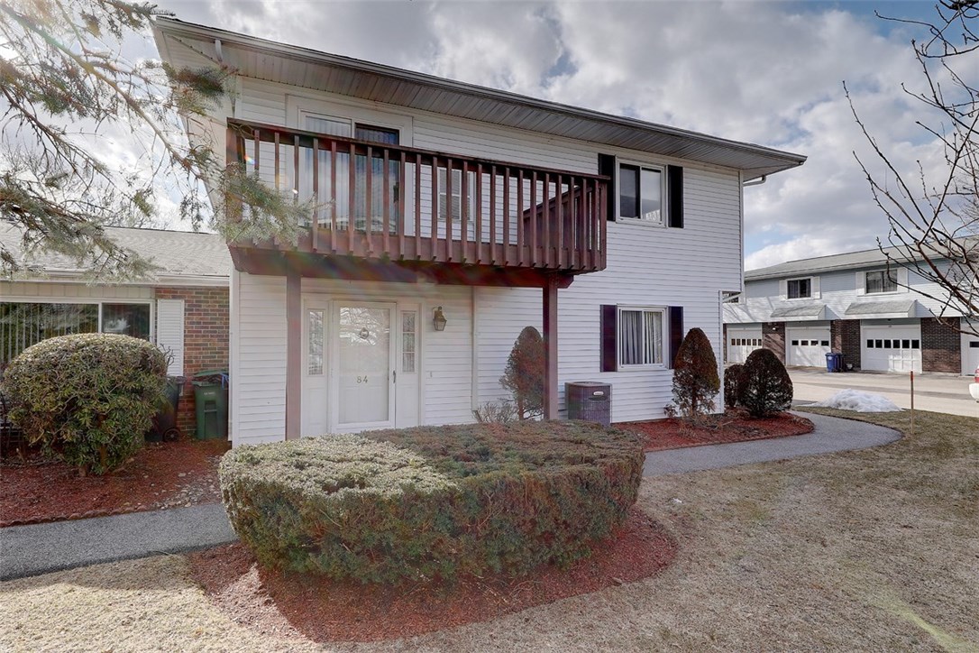 84 Fox Ridge Crescent Warwick, RI 02886 - Photo 1 of 34 Gallery Image 1