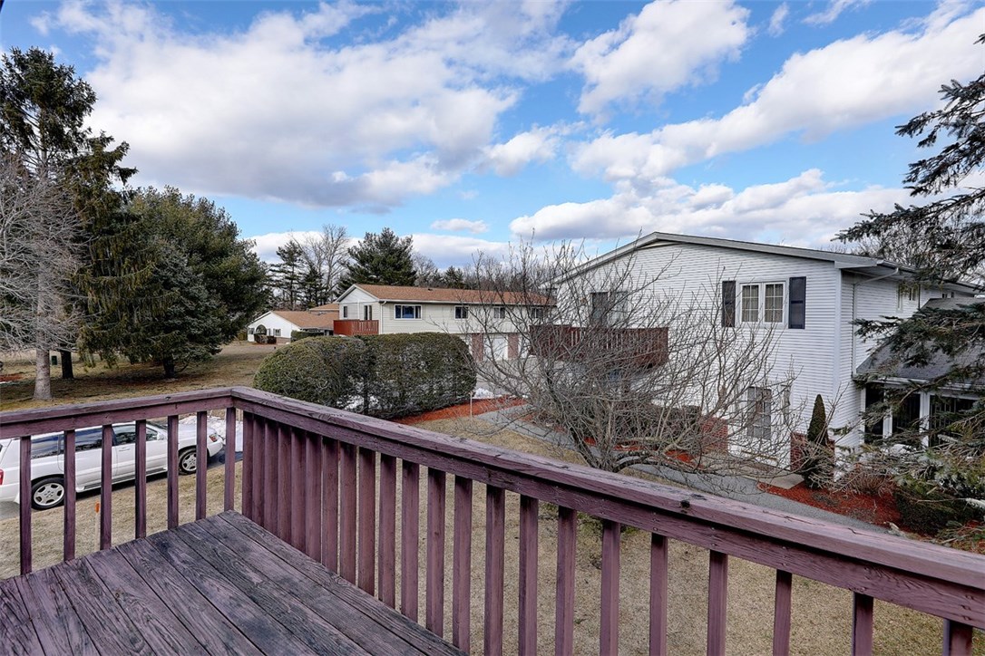 84 Fox Ridge Crescent Warwick, RI 02886 - Photo 24 of 34 Gallery Image 24