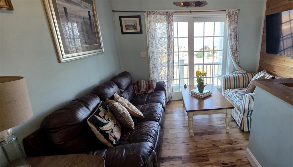 33 Oceanside Drive, Unit 2 Scituate, MA 02066 - Photo 5 of 12