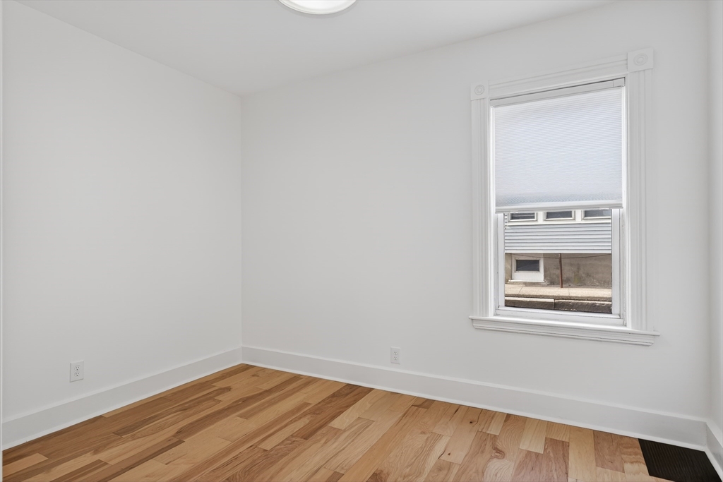 28 Ekman Street, Unit 1 Worcester, MA 01607 - Photo 11 of 21