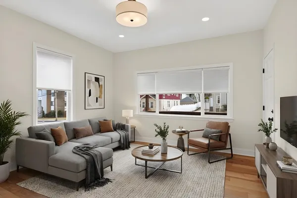 $2,400 | 28 Ekman Street, Unit 1, Worcester, MA 01607