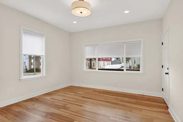 $2,400 | 28 Ekman Street, Unit 1, Worcester, MA 01607