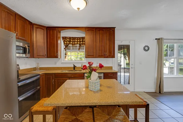 $349,900 | 8850 Tanner Drive, Fishers, IN 46038