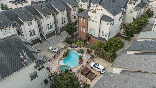 $2,700 | 1903 Summer Street, Houston, TX 77007