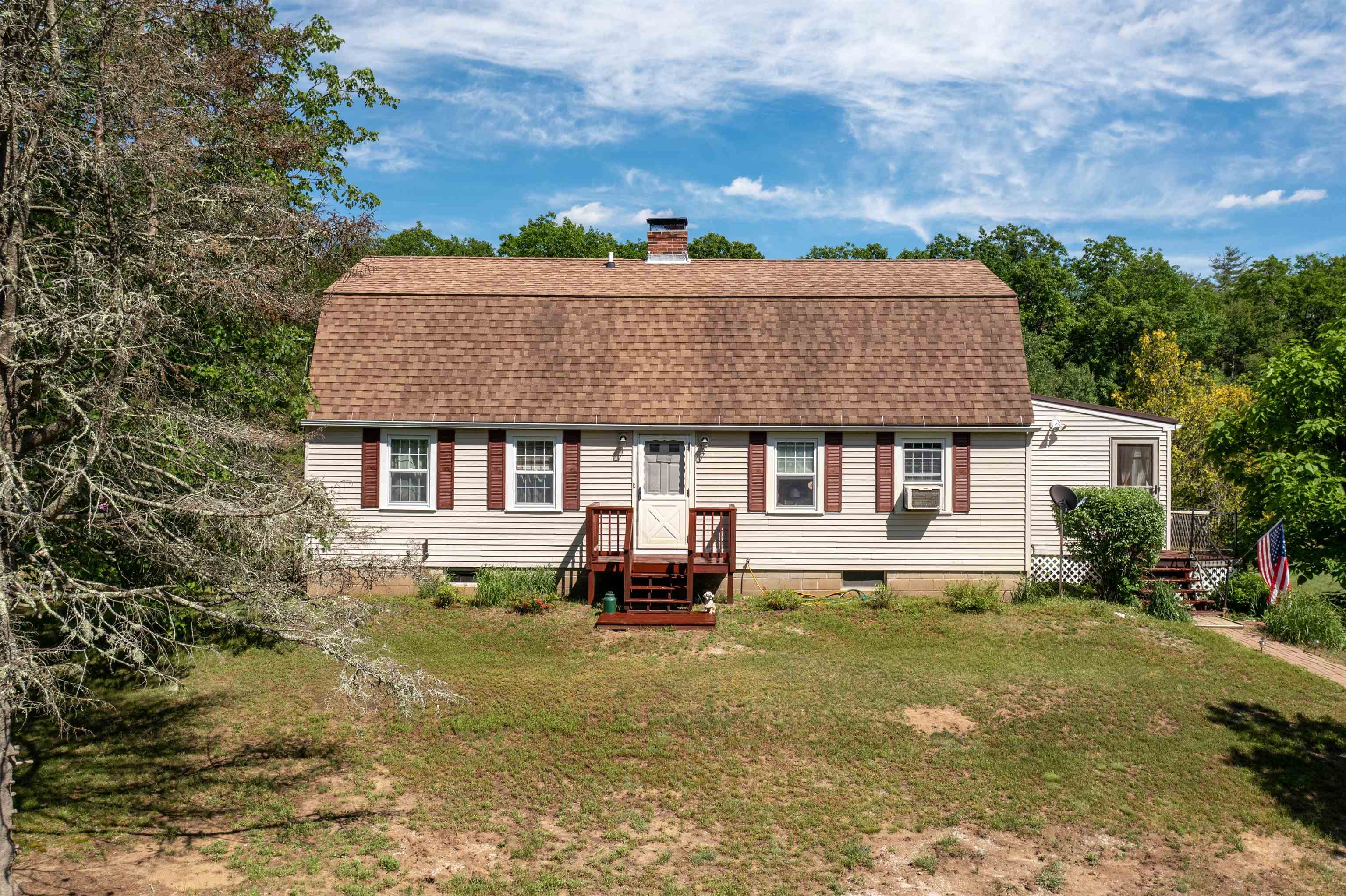 424 Sandogardy Pond Road Northfield, NH 03276 - Photo 2 of 36