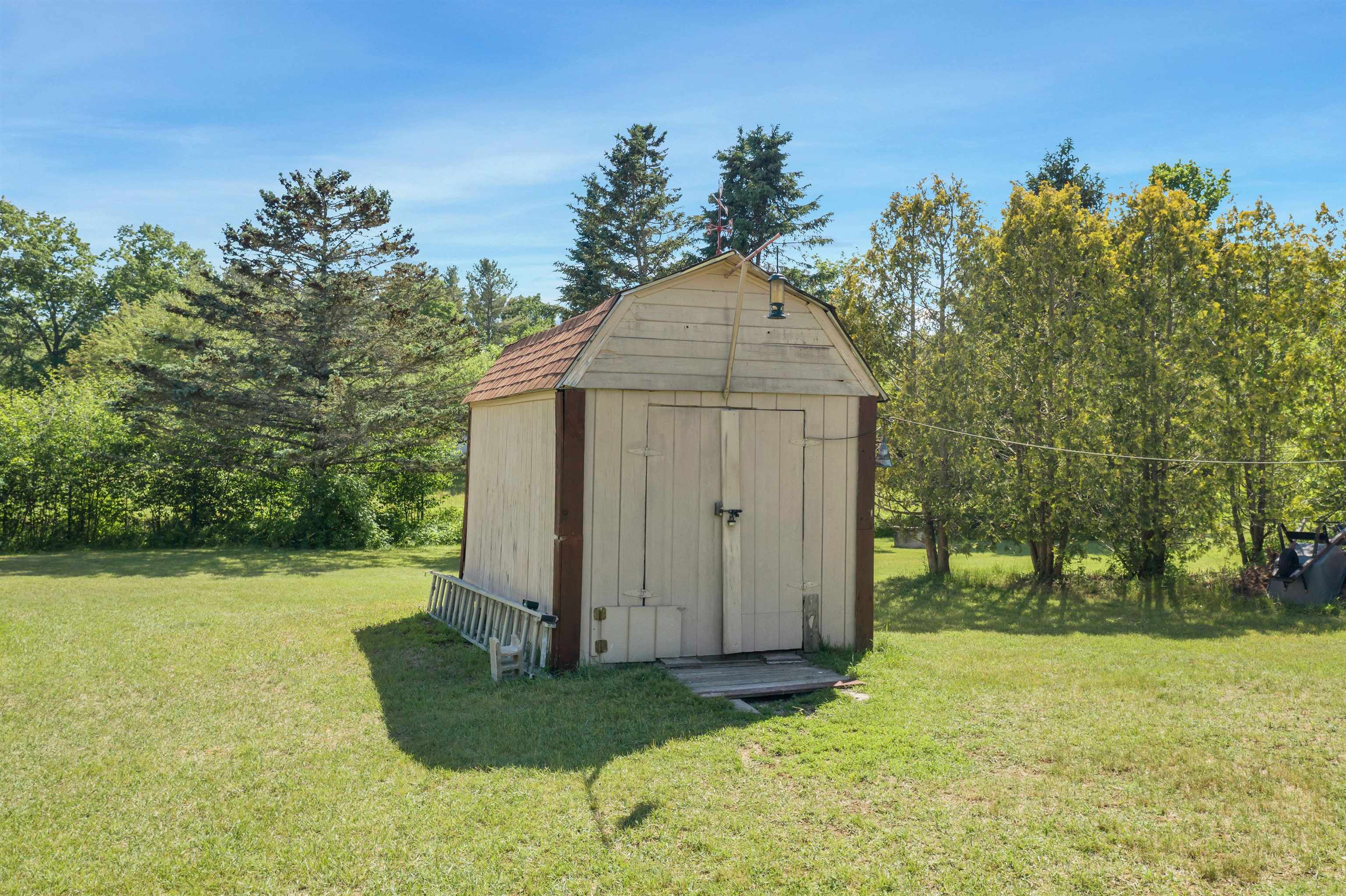 424 Sandogardy Pond Road Northfield, NH 03276 - Photo 32 of 36