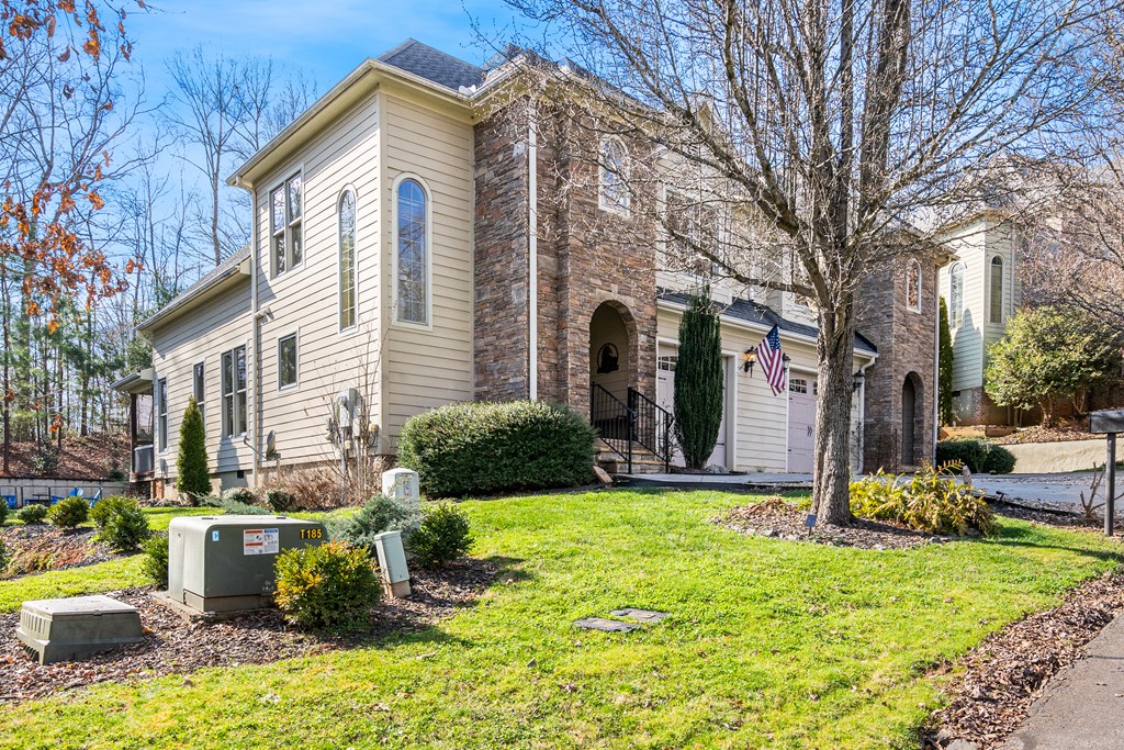 476 Licklog Ridge Hayesville, NC 28904 - Photo 3 of 41 a view of a house with backyard porch and sitting area