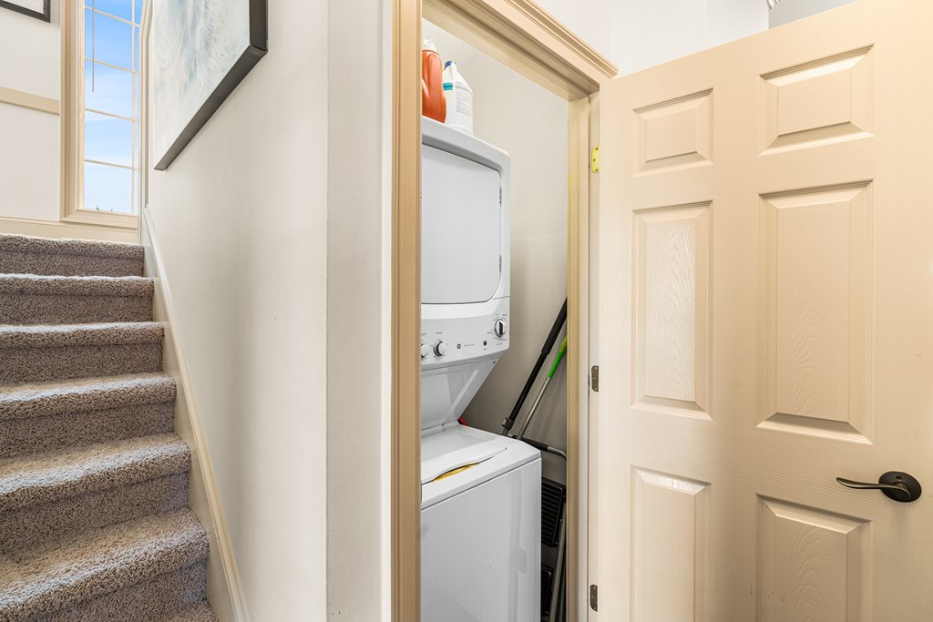 476 Licklog Ridge Hayesville, NC 28904 - Photo 32 of 41 a view of an entryway with staircase