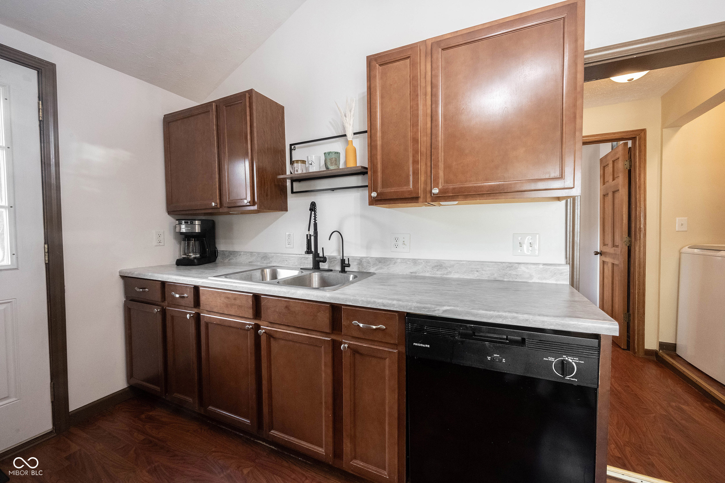 2909 Huntsville Road Pendleton, IN 46064 - Photo 13 of 56