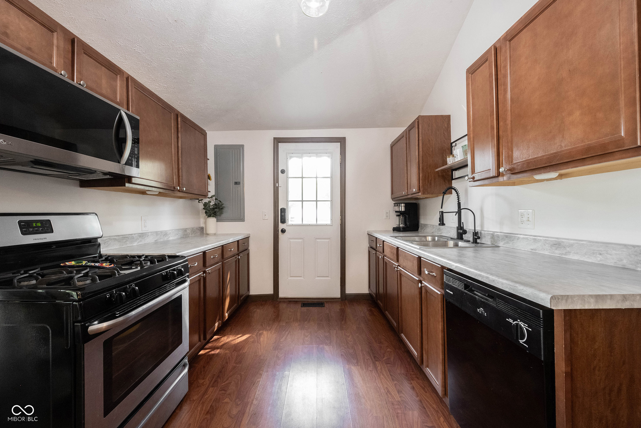 2909 Huntsville Road Pendleton, IN 46064 - Photo 10 of 56