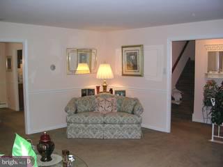 724 Beverly Road Holland, PA 18966 - Photo 5 of 6 Gallery Image 5