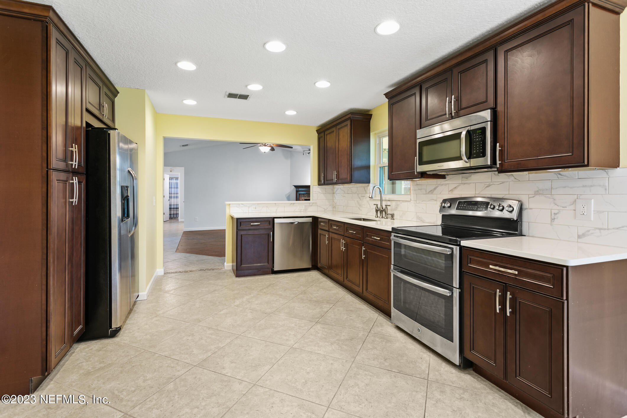 12403 Running River Road South Jacksonville, FL 32225 - Photo 9 of 51 Kitchen..