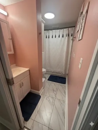 $2,900 | 1812 West Erie Street, Unit 2, Chicago, IL 60622
