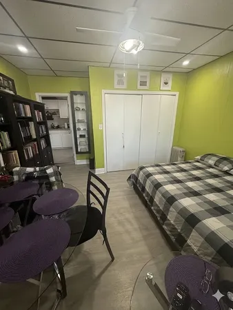 $2,900 | 1812 West Erie Street, Unit 2, Chicago, IL 60622