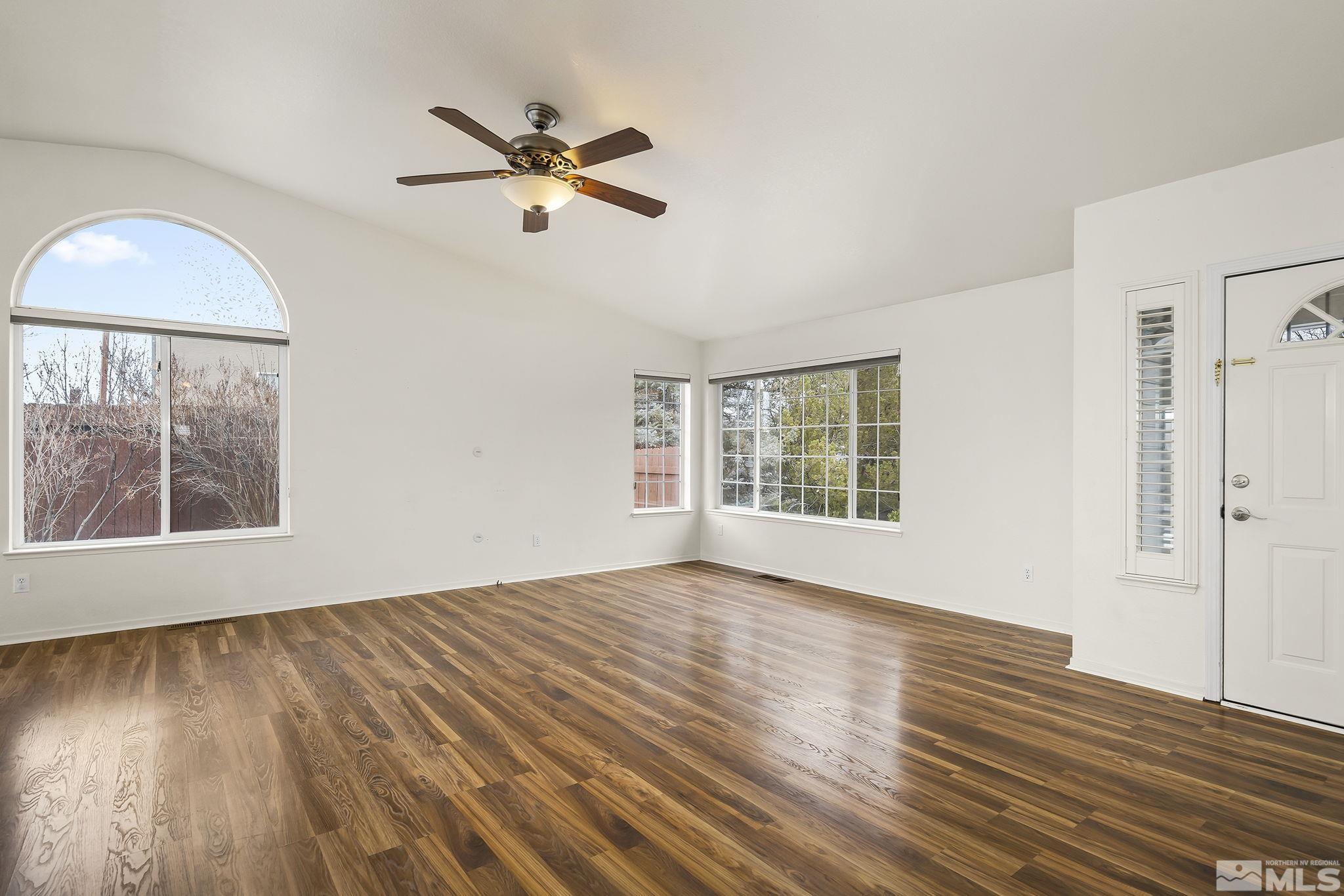 825 North University Park Loop Reno, NV 89512 - Photo 4 of 21 Photo 5