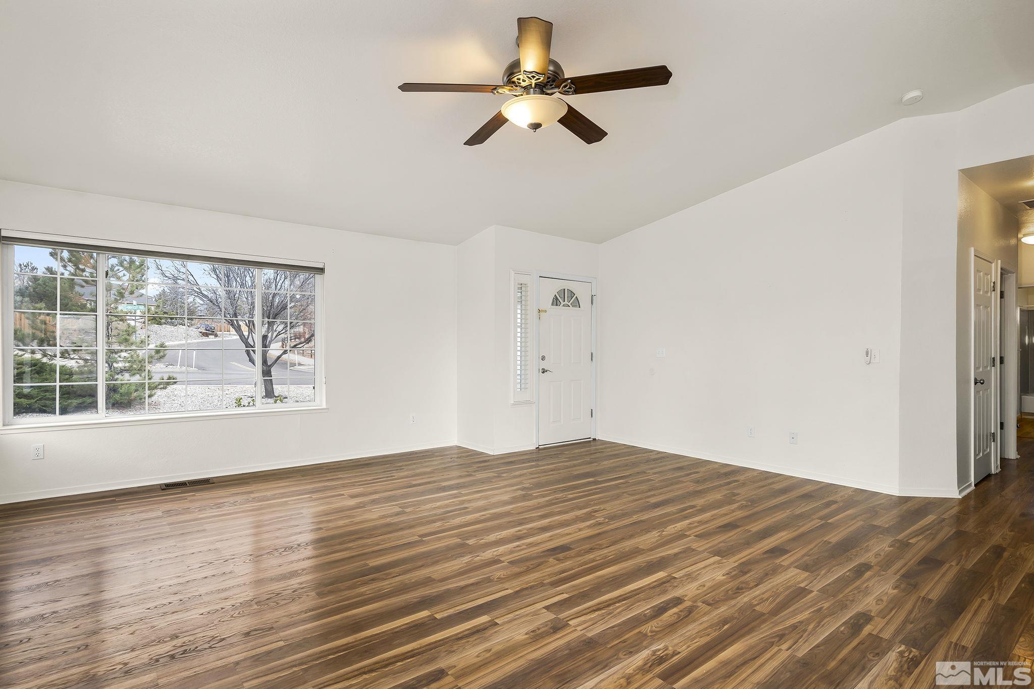825 North University Park Loop Reno, NV 89512 - Photo 5 of 21 Photo 6