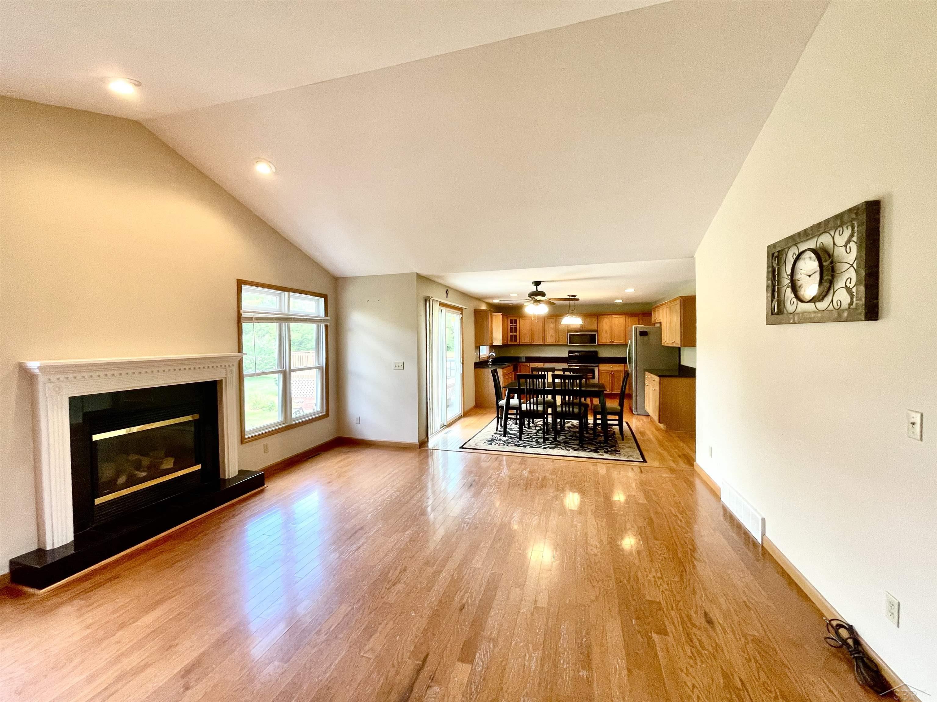 3393 Hackett Road Saginaw, MI 48603 - Photo 36 of 36 Open Floor Plan