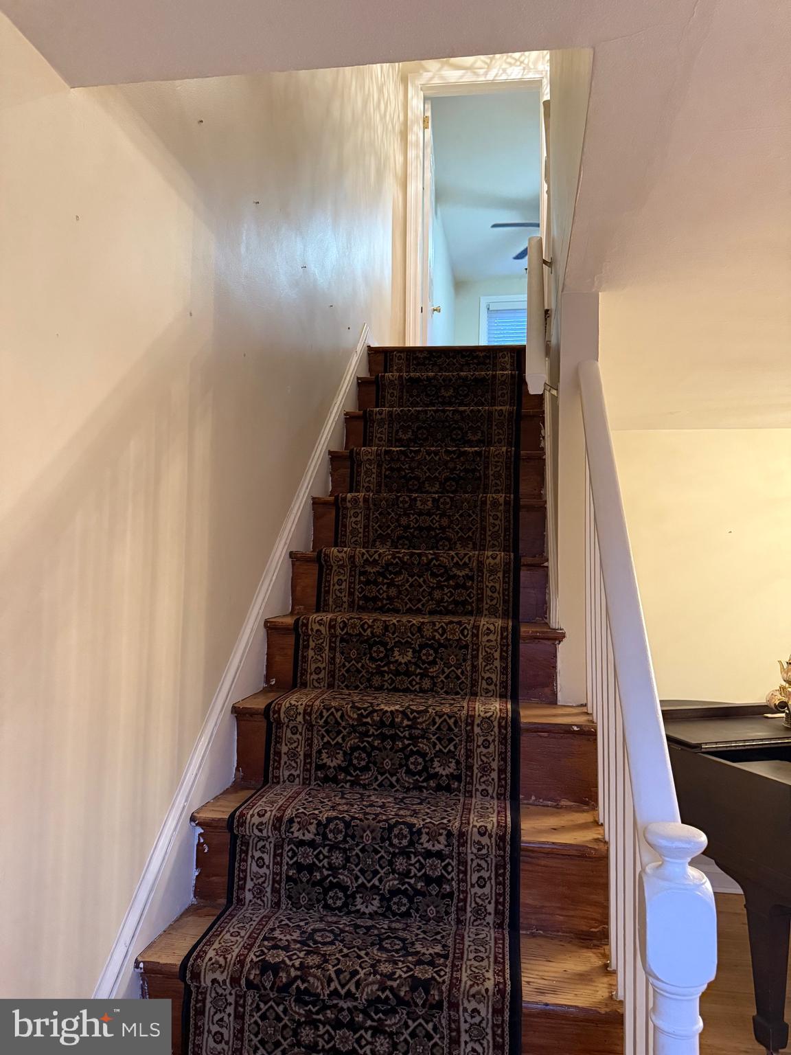 250 East Avon Road Brookhaven, PA 19015 - Photo 14 of 61 Going upstairs