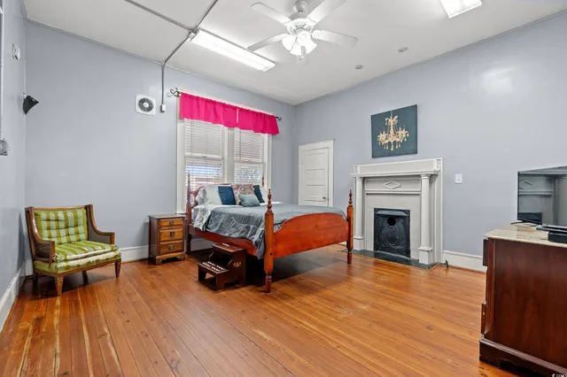 $299,000 | 304 North Main Street, Mullins, SC 29574