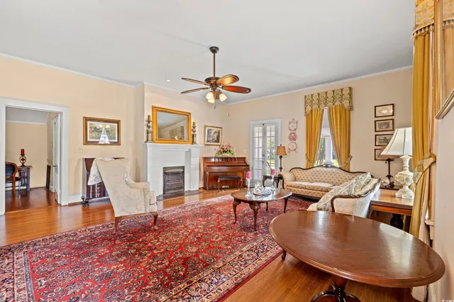 $299,000 | 304 North Main Street, Mullins, SC 29574