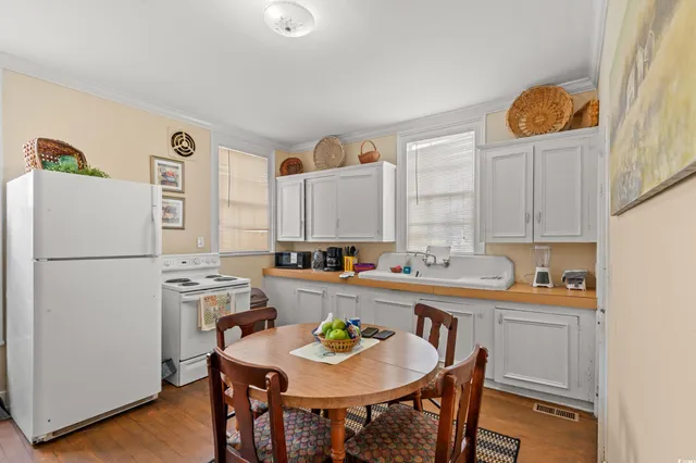 $299,000 | 304 North Main Street, Mullins, SC 29574