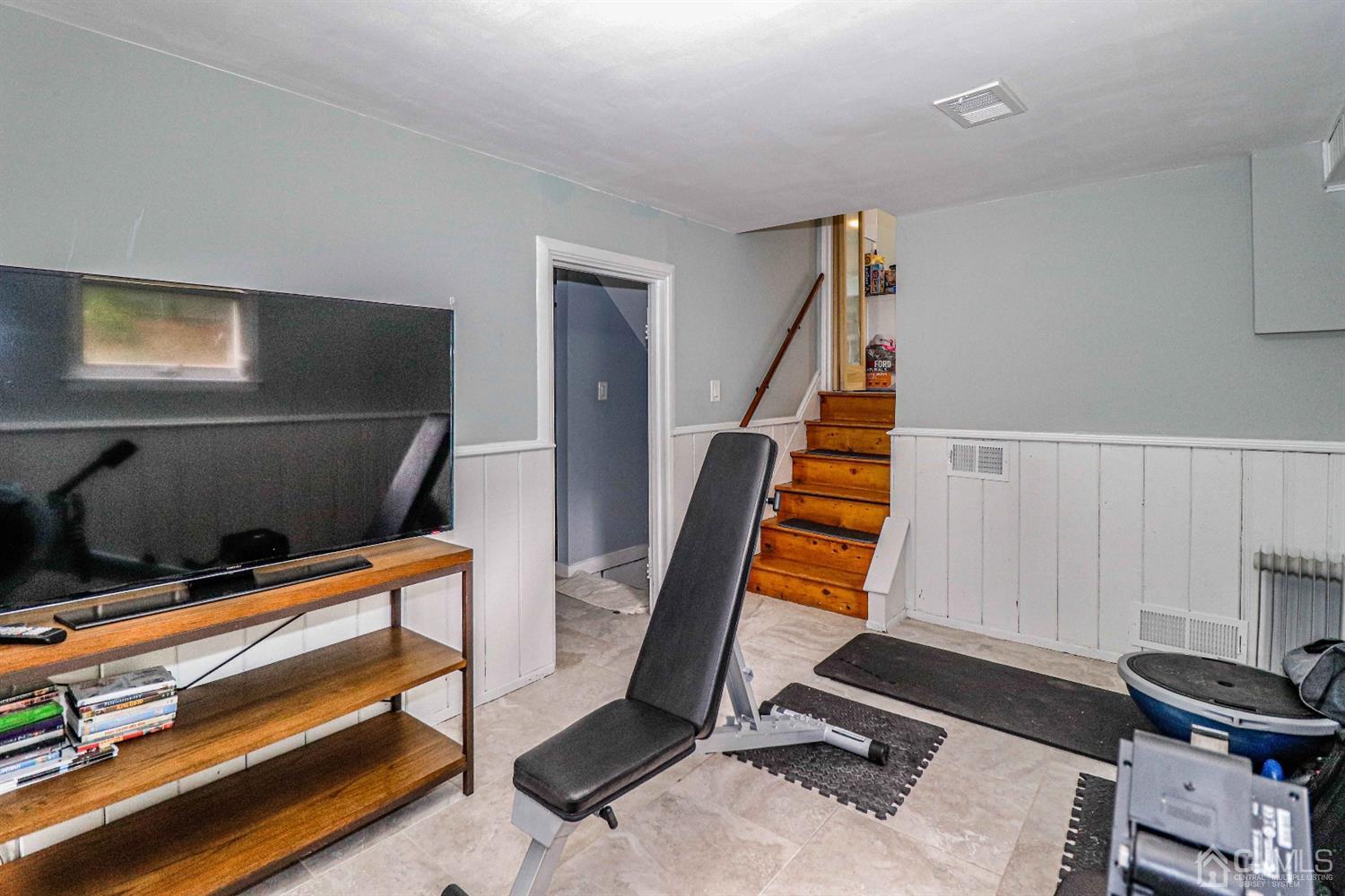252 McFarlane Road Colonia, NJ 07067 - Photo 22 of 29 Gallery Image 22